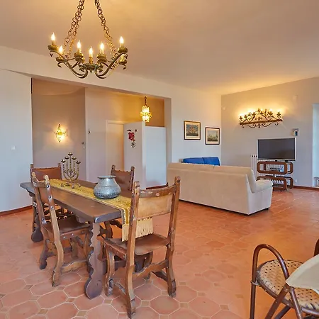 Del Carrubo Villa